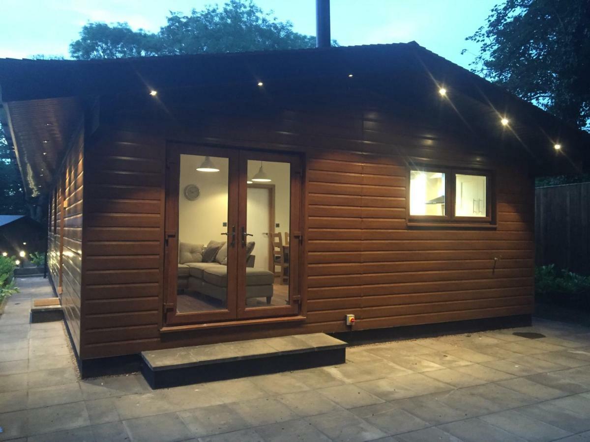 Shellow Lane Lodges Congleton Extérieur photo