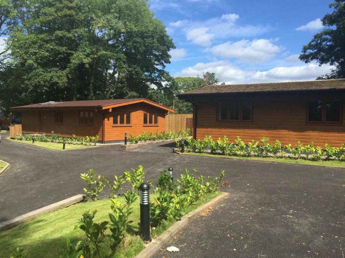 Shellow Lane Lodges Congleton Extérieur photo